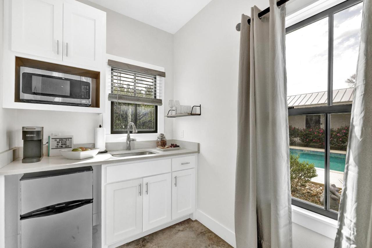 Schubert Inn Cottage - Pool - Walk To Main St Fredericksburg Ngoại thất bức ảnh